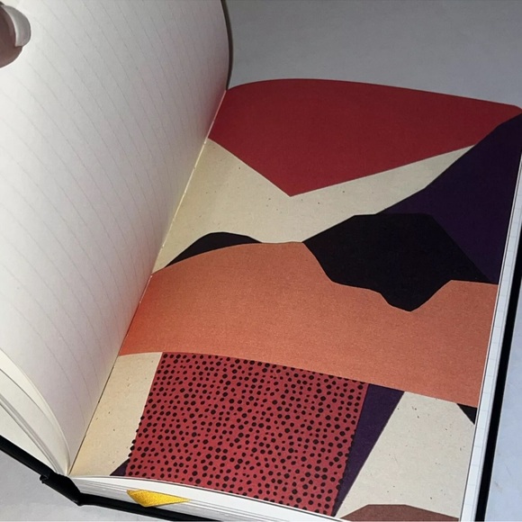 FOSSIL Agenda/ Notebook - Picture 5 of 10